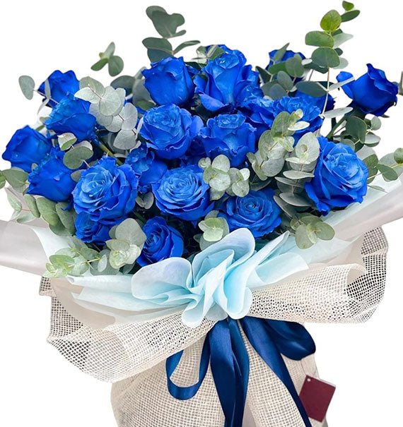 24 Blue Ecuadorian Roses Bouquet Vietnam
