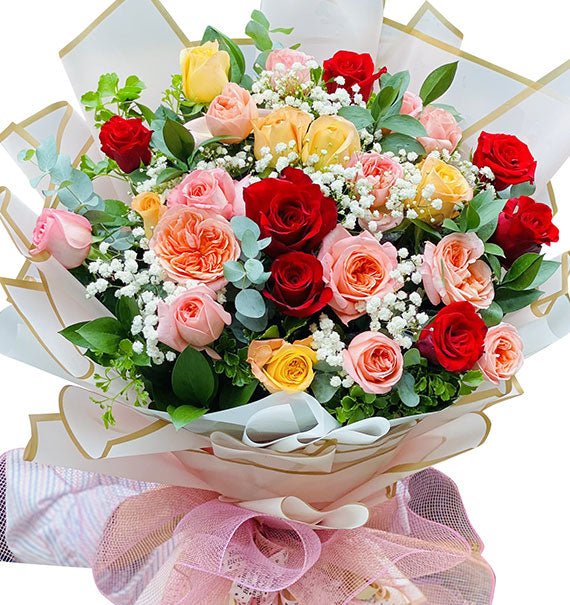 24 Mixed Roses Bouquet For Womens Day Vietnam
