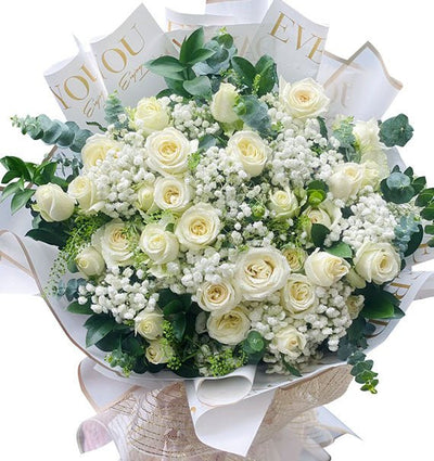 24 White Roses Bouquet For Women’s Day