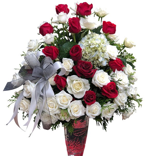 48 Mixed Roses In Vase