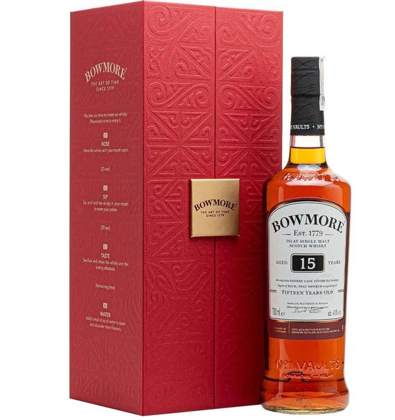Bowmore 15 Years Old Gift Box Tet 2025