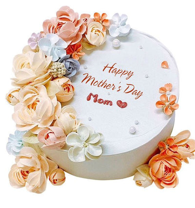 Cream Cake For Mother’s Day