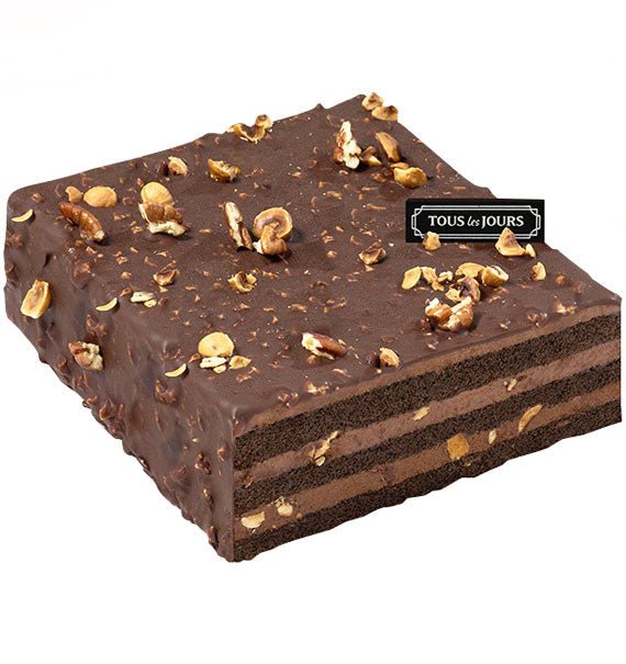 Hazelnut Choco Rocher Mousse Tous Les Jours Vietnam