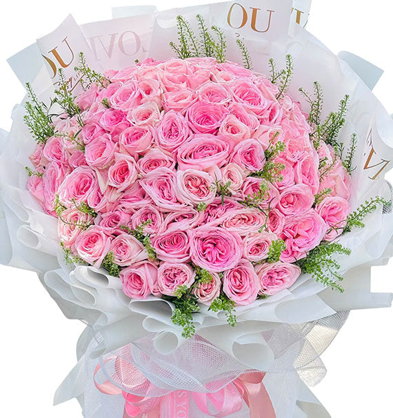 Pretty In Love Valentine’s Roses Vietnam