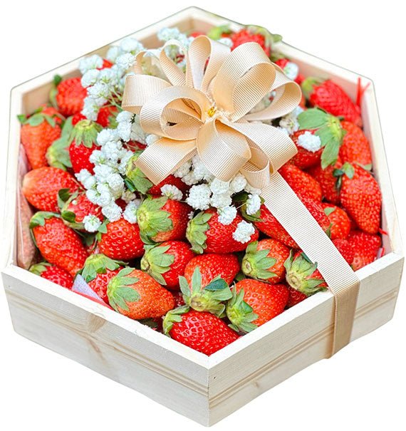 Strawberry Gift Box For Mom Vietnam
