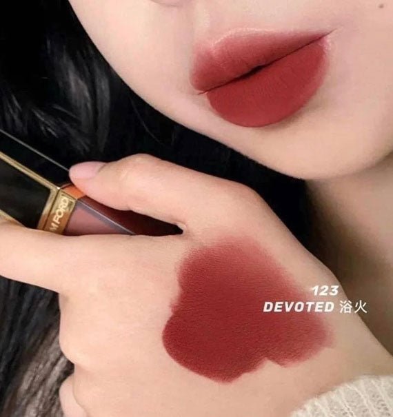 Tom Ford Liquid Lip Luxe Matte 123 Devoted