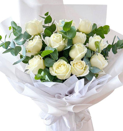 White Ecuadorian Roses Bouquet (Pre-Order)