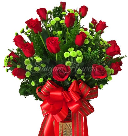 24-red-rose-in-vase