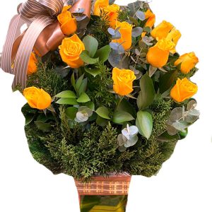 24-yellow-rose-in-vase
