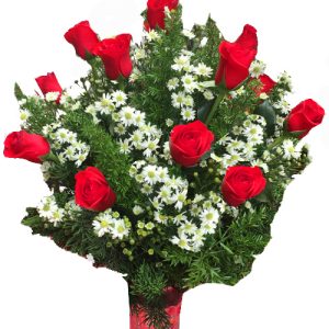 red-roses-in-vase