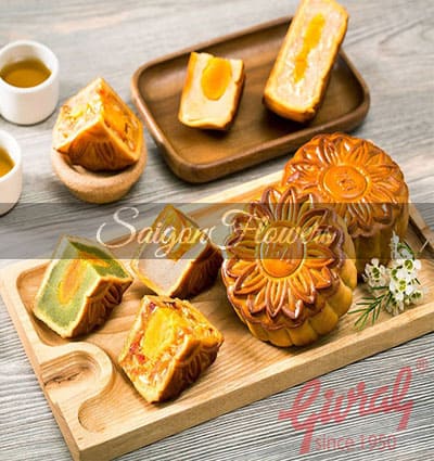 Givral Mooncakes 01