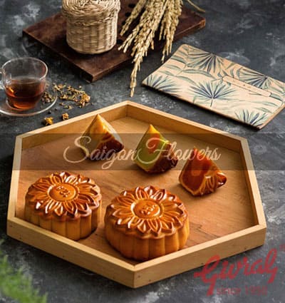 Givral Mooncakes 02