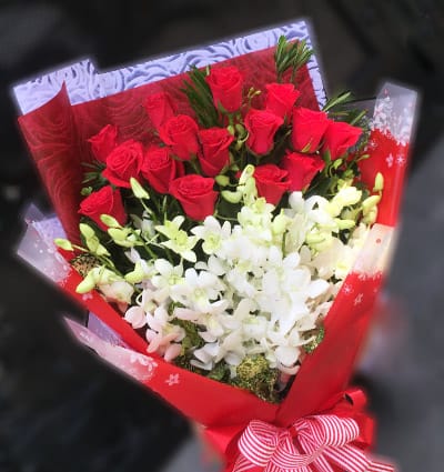 Send-Christmas-Flowers-To-Vietnam-2811 