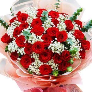 36-red-roses-womens-day