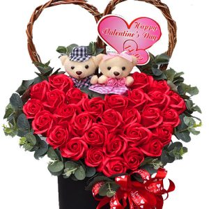 special-srtificial-roses-and-chocolate-01
